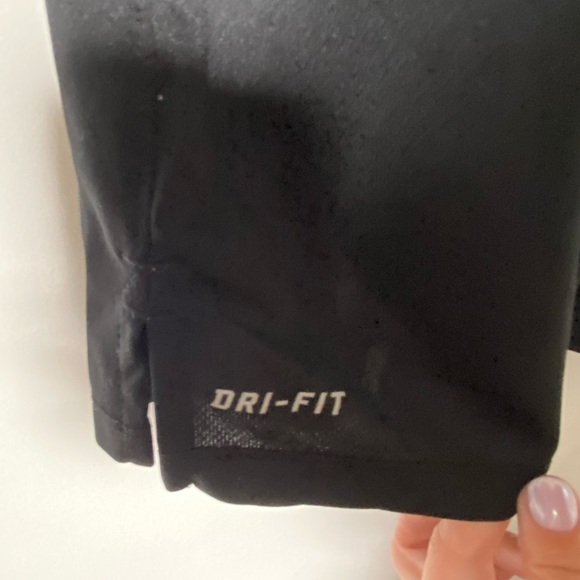 Nike Dri-Fit Black Polo - Picture 4 of 5